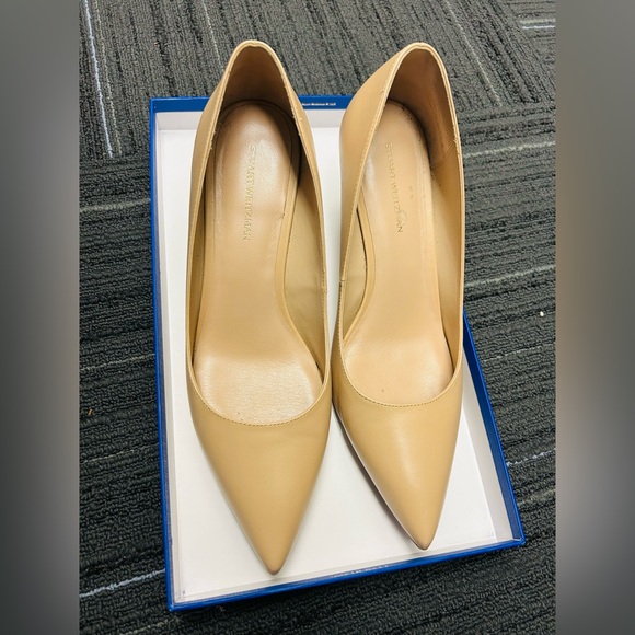 Stuart Weitzman Beige Pointed Toe Heels - Picture 1 of 13